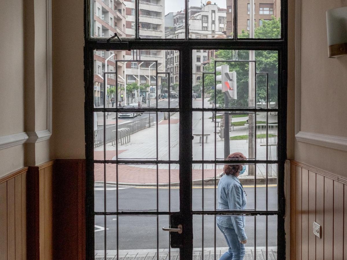 Indautxu Metro Next Stop Bilbao Zewnętrze zdjęcie